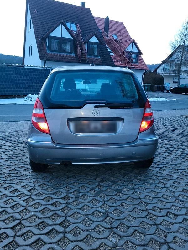 Gebraucht Mercedes A170 115 PS (84 kW) 2007 Grau Limousine