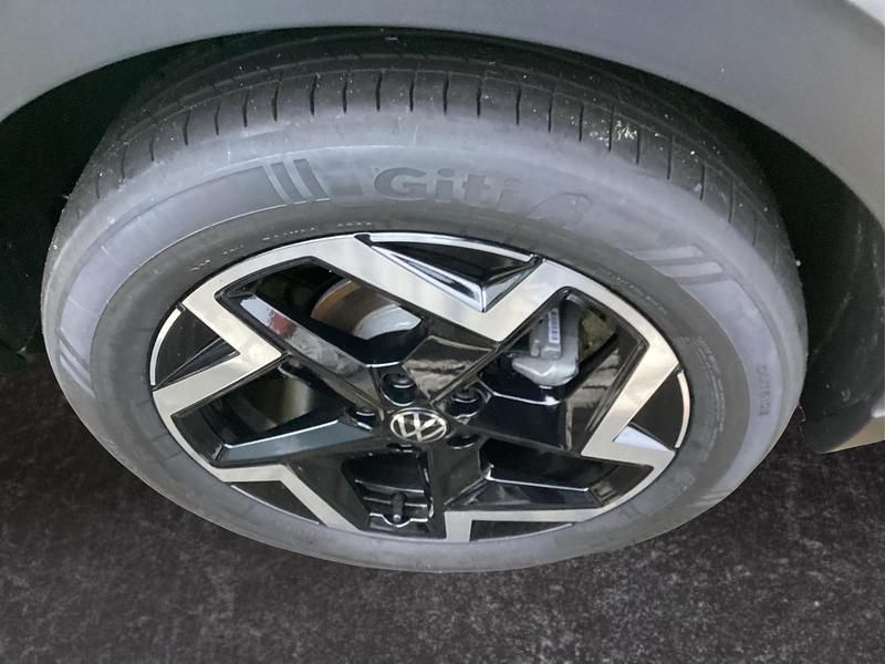 Neu VW Taigo R-line 150 PS (110 kW) 2025 Visual grün metallic SUV