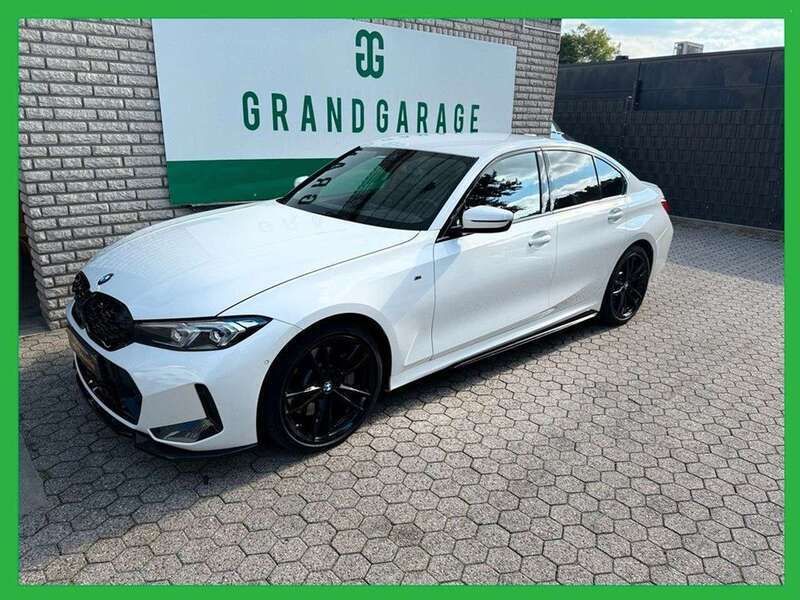 Weiß Gebraucht 2022 BMW 330 M Sport Limousine | 39.649 € (Fairer Preis) - Bild 1/4