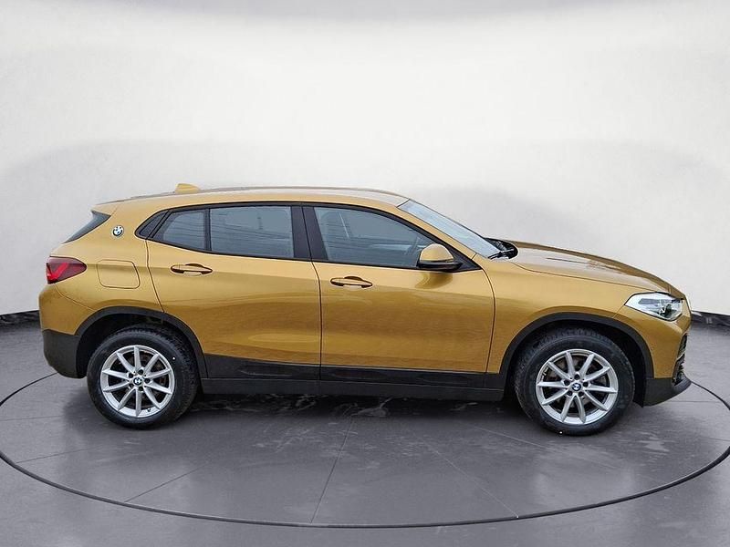 Gebraucht BMW X2 Advantage 178 PS (130 kW) 2022 Gold SUV