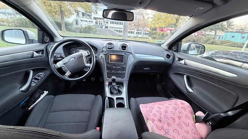 Silber Gebraucht 2013 Ford Mondeo Titanium Kombi | 3.999 € (Fairer Preis) - Bild 1/4