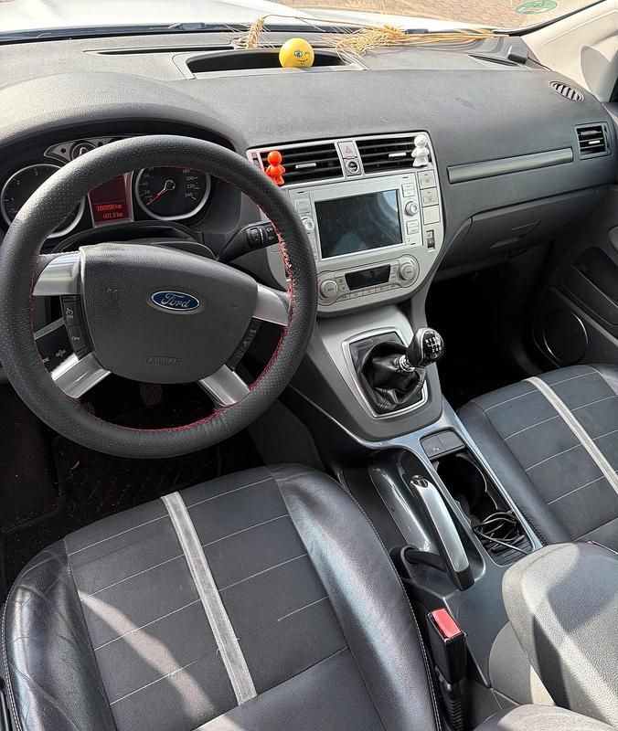 Gebraucht Ford Kuga 136 PS (100 kW) 2009 Weiß SUV