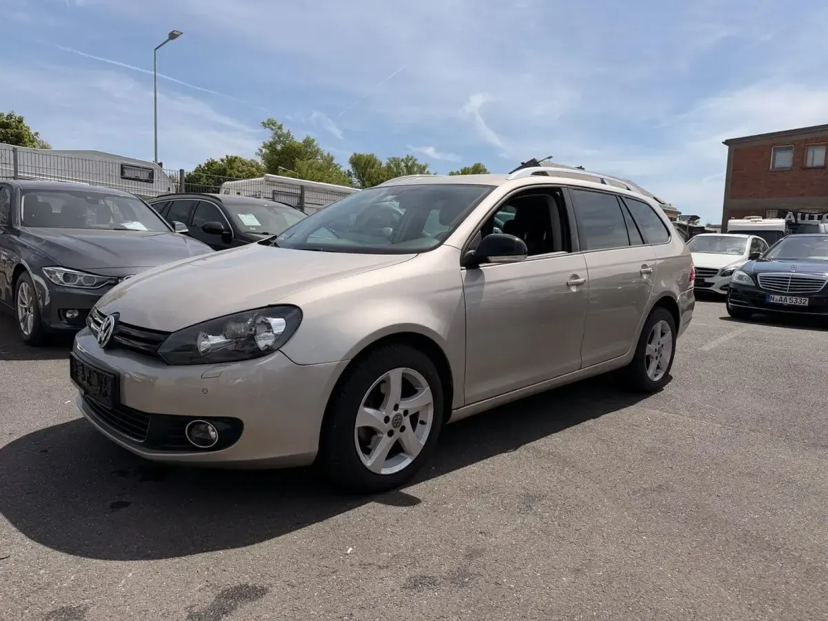 Gebraucht VW Golf VII Match 122 PS (89 kW) 2013 Silber Kombi
