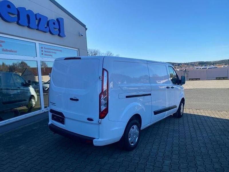 Gebraucht Ford Transit Custom 174 PS (127 kW) 2023 Weiß Van / Kleinbus