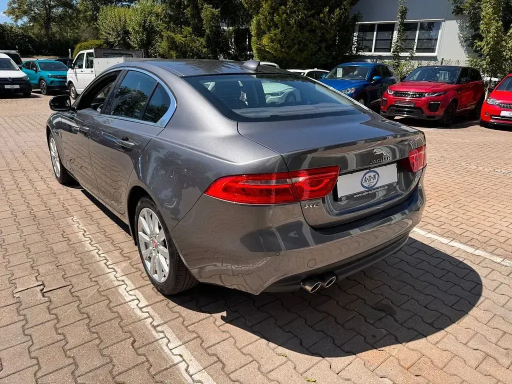 Gebraucht Jaguar XE Business Edition 179 PS (131 kW) 2017 Other Limousine