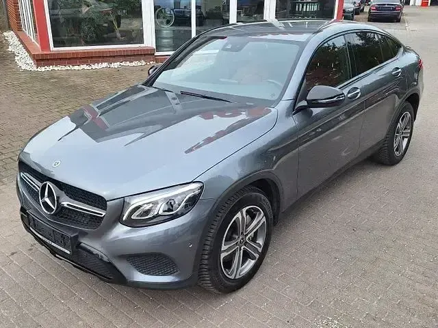 Gebraucht Mercedes GLC250 211 PS (155 kW) 2018 Grau SUV