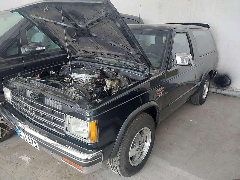 Grün Gebraucht 1988 Chevrolet S10 SUV | 19.500 € - Bild 1/4