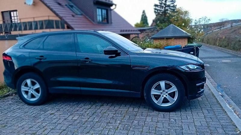 Gebraucht Jaguar F-Pace Portfolio 300 PS (220 kW) 2016 Schwarz SUV