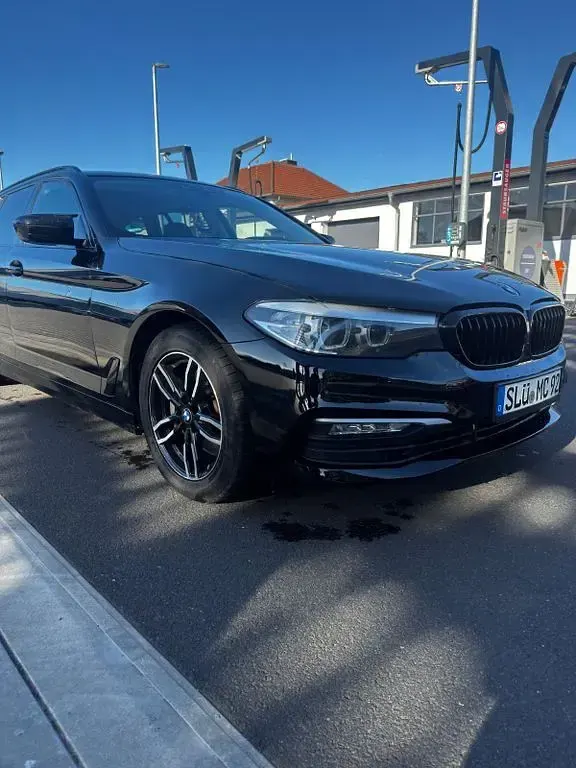 Gebraucht BMW 530 Performance 265 PS (194 kW) 2017 Schwarz Kombi