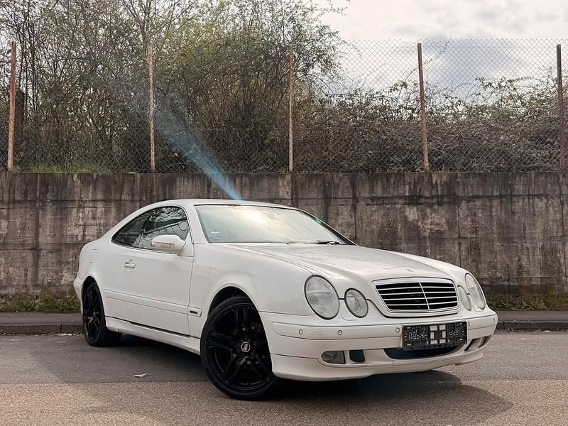 Gebraucht Mercedes CLK200 146 PS (107 kW) 2000 Weiß Coupé