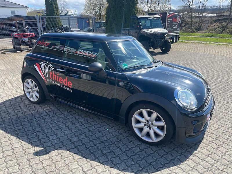 Second-hand Mini Cooper 98 CP (72 kW) 2011 Negru Hatchback