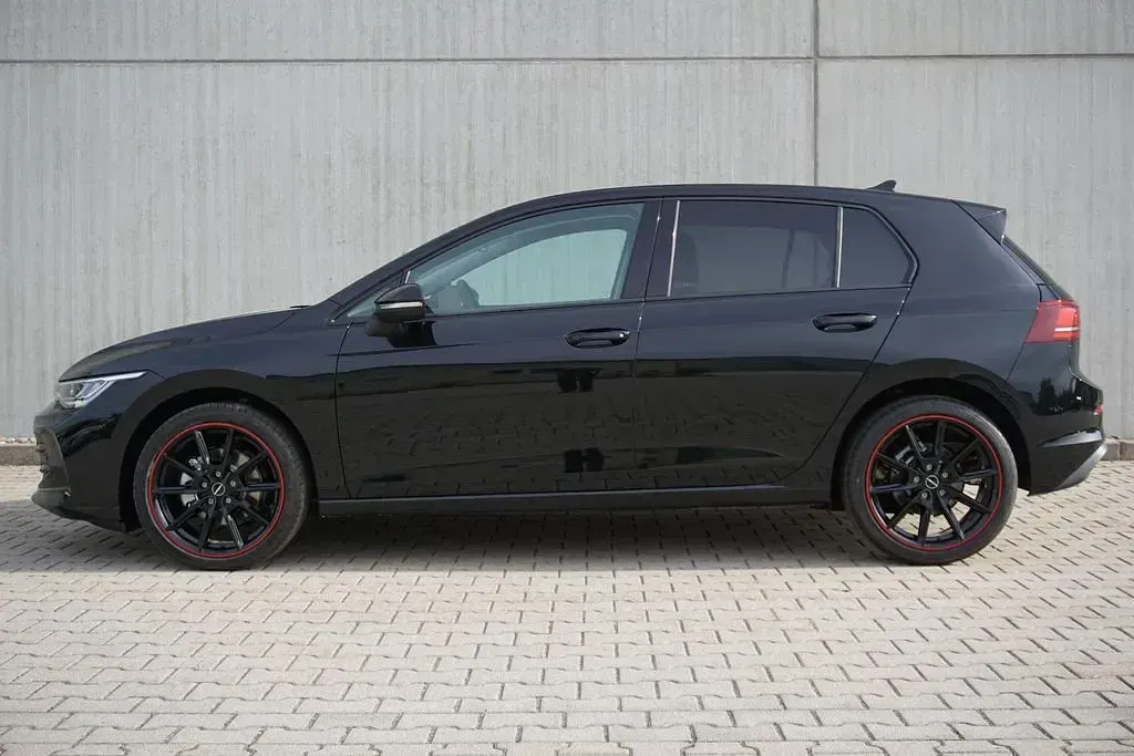 Nowe VW Golf VIII 116 KM (85 kW) 2026 Czarny Sedan/Limuzyna