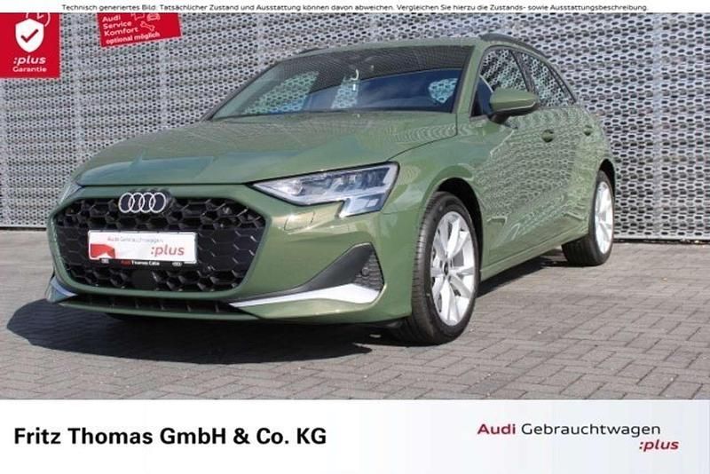 Distriktgrün Gebraucht 2024 Audi A3 Sportback Advanced Limousine | 33.990 € (Fairer Preis) - Bild 1/4