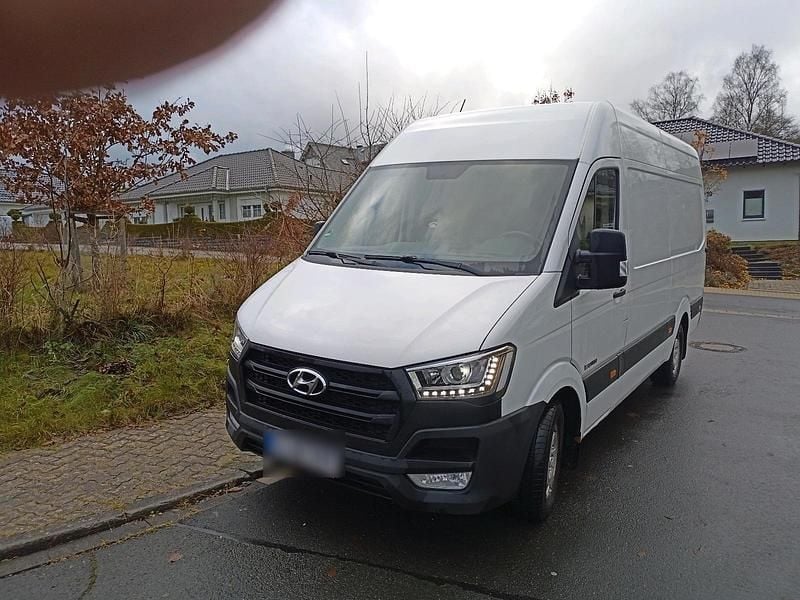 Weiß Gebraucht 2019 Hyundai H 350 Van | 13.000 € - Bild 1/4