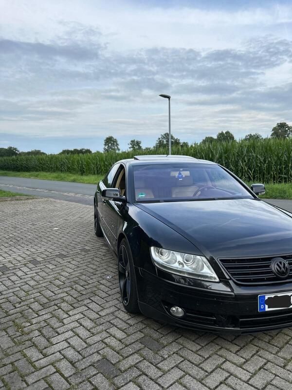 Schwarz Gebraucht 2004 VW Phaeton Limousine | 2.550 € - Bild 1/4