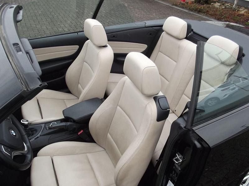 Gebraucht BMW 118 Cabriolet Efficient Dynamics 143 PS (105 kW) 2013 Schwarz Cabrio