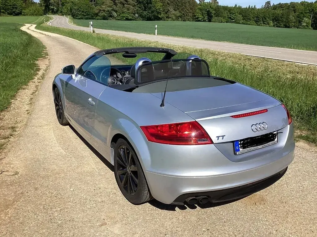 Gebraucht Audi TT Roadster Sport 160 PS (117 kW) 2011 Silber Cabrio
