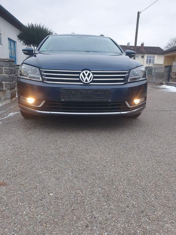 Blau Gebraucht 2011 VW Passat Trendline Kombi | 3.800 € (Fairer Preis) - Bild 1/4