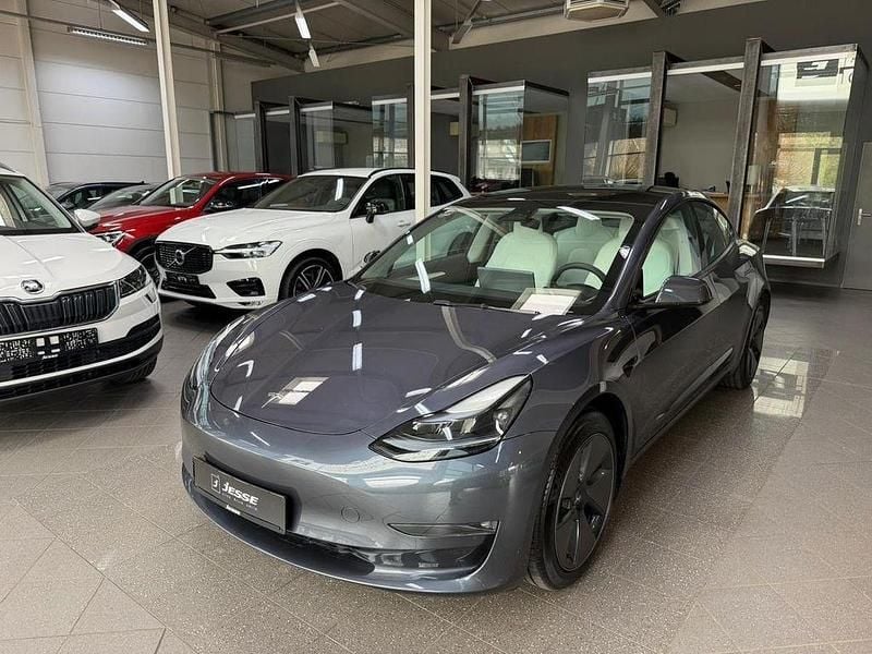 Second-hand Tesla Model 3 366 kW (498 CP) 2023 Gri Berlinǎ