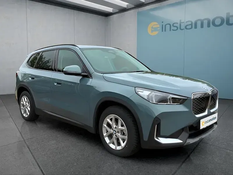 Gebraucht BMW iX1 150 kW (204 PS) 2025 Grün SUV