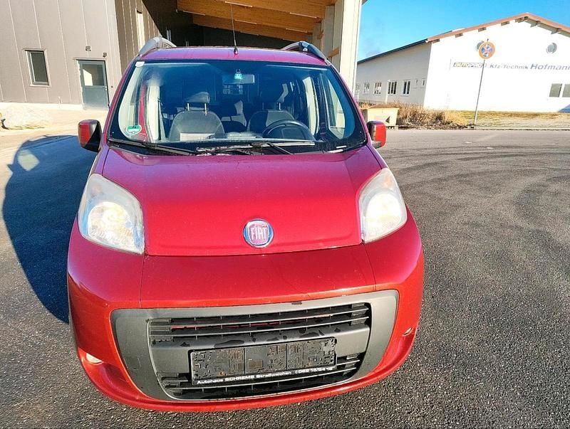 Rot Gebraucht 2010 Fiat Qubo Dynamic Van / Kleinbus | 1.999 € (Superpreis) - Bild 1/4