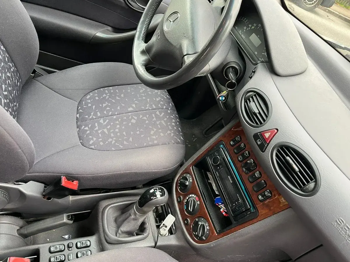 Brugt Mercedes A140 Elegance 82 HK (60 kW) 2001 Blå Sedan