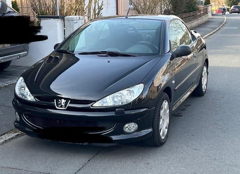 Gebraucht Peugeot 206 CC Sport 109 PS (80 kW) 2005 Schwarz Cabrio
