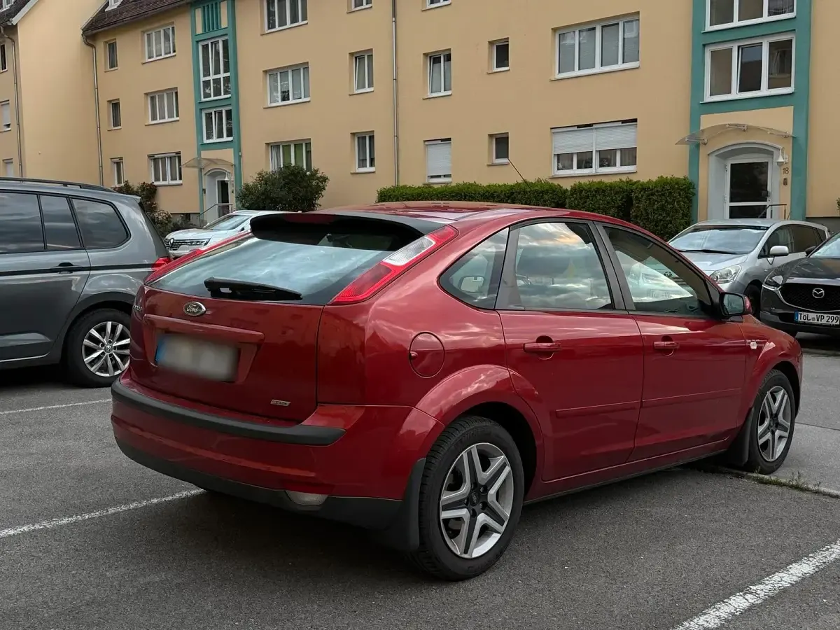 Gebraucht Ford Focus 101 PS (74 kW) 2008 Andere farben Kleinwagen