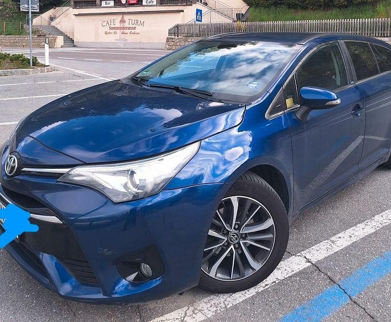 Blau Gebraucht 2016 Toyota Avensis Edition-S Limousine | 14.400 € (Fairer Preis) - Bild 1/4