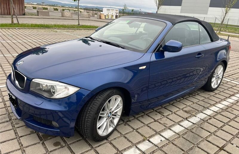 Blau Gebraucht 2011 BMW 123 Cabriolet Sport Line Cabrio | 16.899 € (Teuer) - Bild 1/4