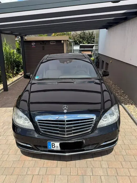 Gebraucht Mercedes S350 258 PS (189 kW) 2013 Schwarz Limousine