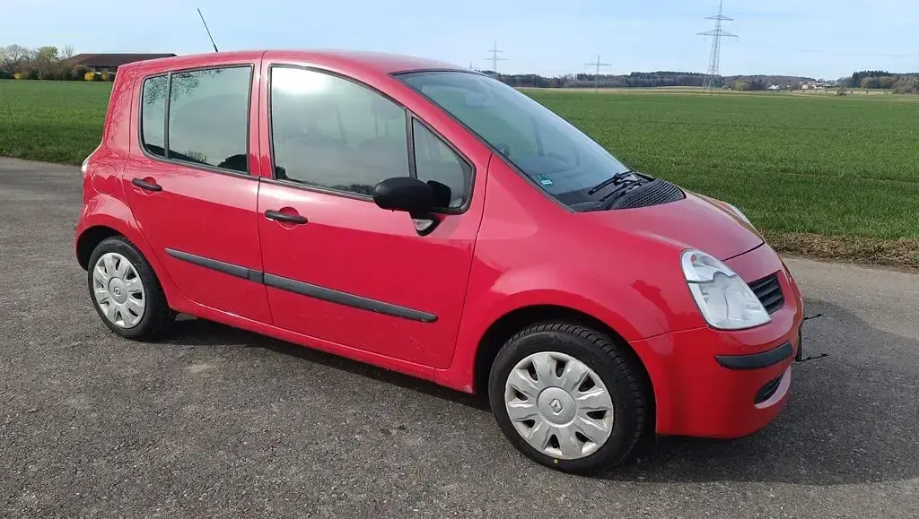 Używany Renault Modus Avantage 75 KM (55 kW) 2007 Czerwony Minivan