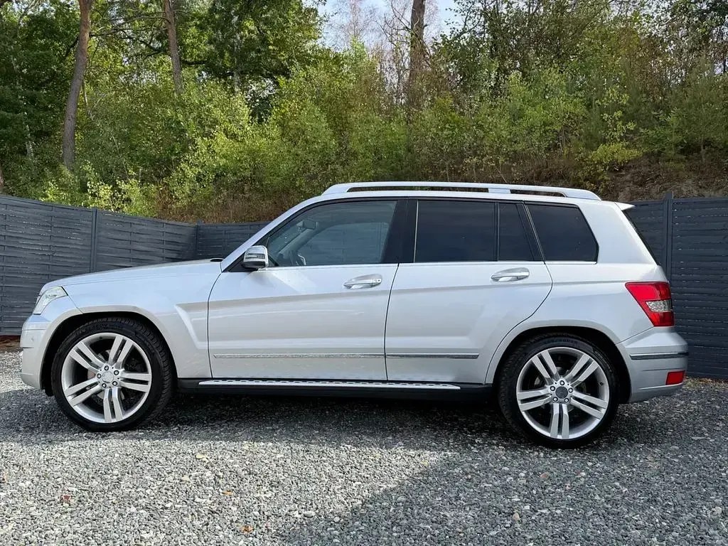 Gebraucht Mercedes GLK320 224 PS (164 kW) 2009 Silber SUV