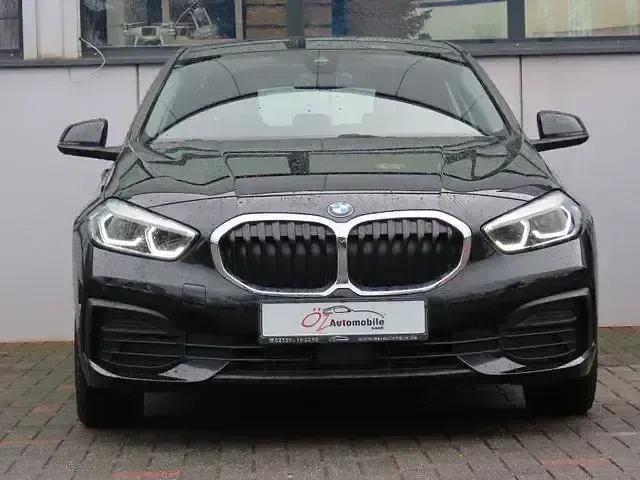 Gebraucht BMW 118 Advantage 136 PS (100 kW) 2022 Schwarz Kleinwagen