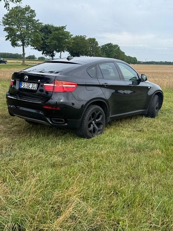 Schwarz Gebraucht 2013 BMW X6 M50 Performance SUV | 26.500 € (Superpreis) - Bild 1/4