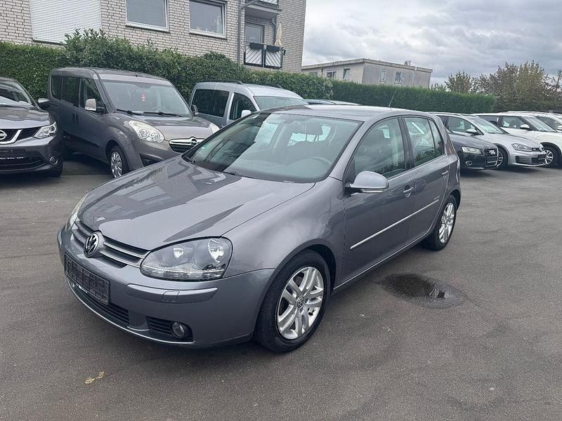 Grau Gebraucht 2008 VW Golf V Edition Limousine | 3.790 € (Fairer Preis) - Bild 1/4