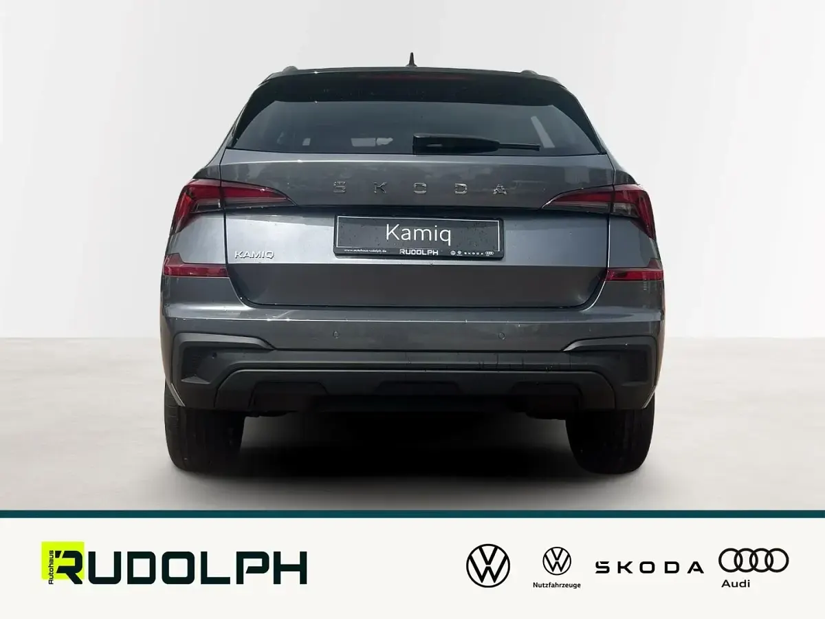 Neu Skoda Kamiq 116 PS (85 kW) 2026 Graphitegrau metallic SUV