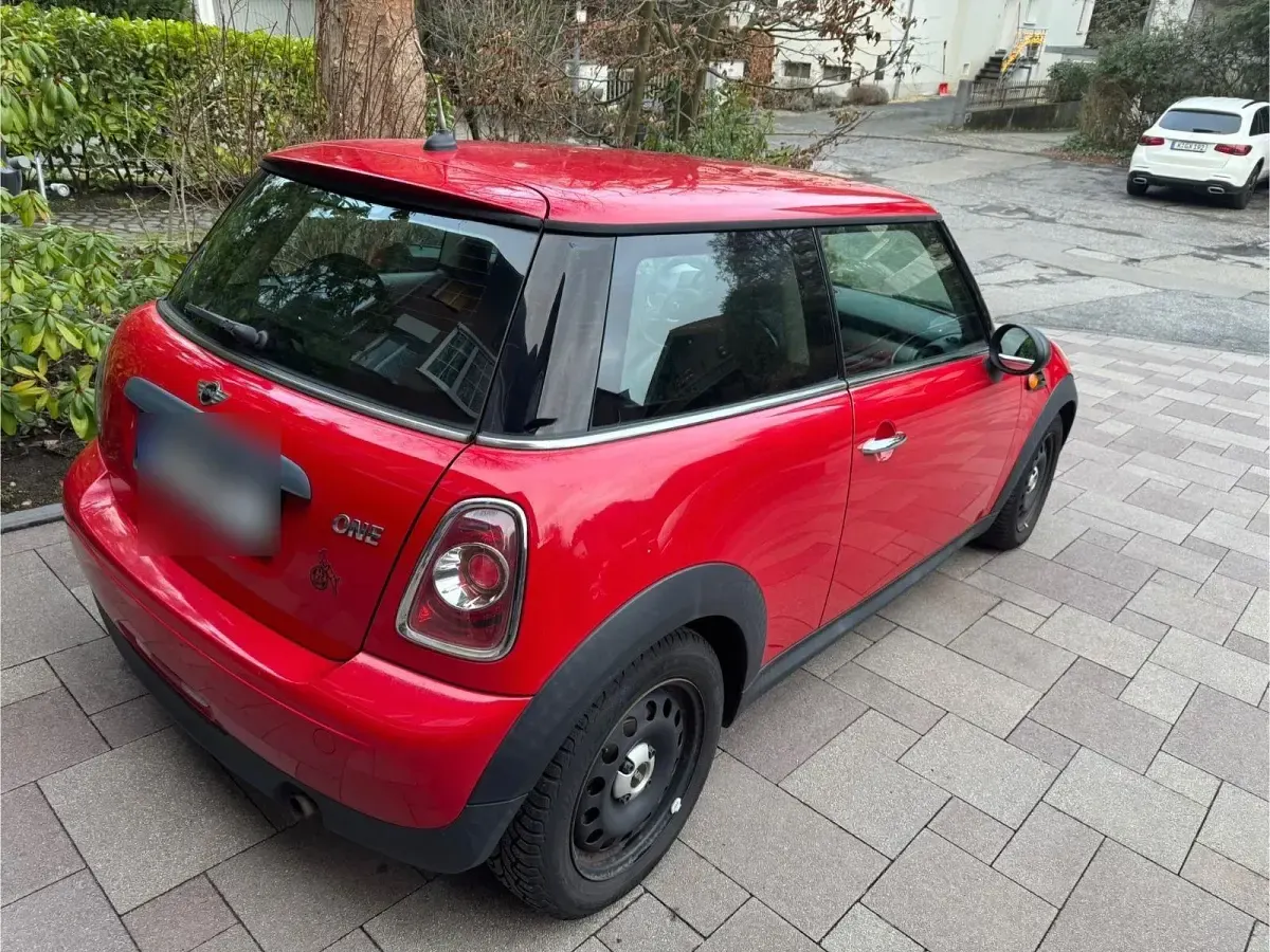 Used Mini ONE 98 HP (72 kW) 2011 Red Hatchback