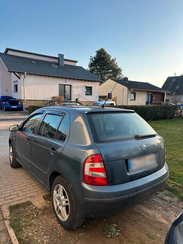 Second-hand Skoda Fabia 101 CP (74 kW) 2006 Gri Berlinǎ