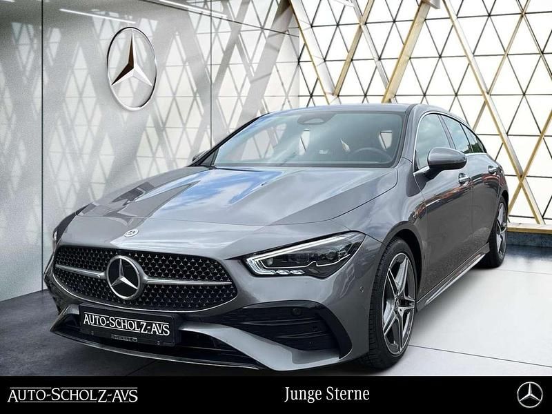 Metalliclack mountaingrau Gebraucht 2024 Mercedes CLA200 Shooting Brake Advanced Plus Kombi | 33.978 € (Fairer Preis) - Bild 1/4