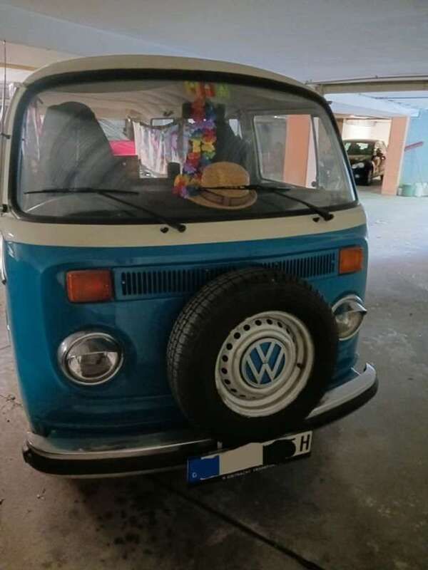Blau Gebraucht 1975 VW T2 Van | 25.700 € - Bild 1/4