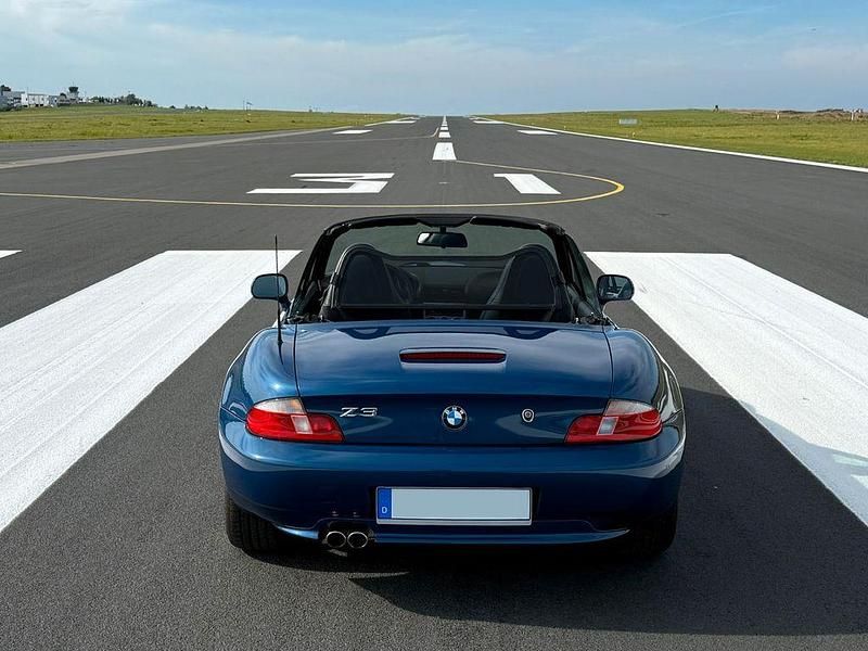 Gebraucht BMW Z3 Sport Line 170 PS (125 kW) 2002 Blau Cabrio