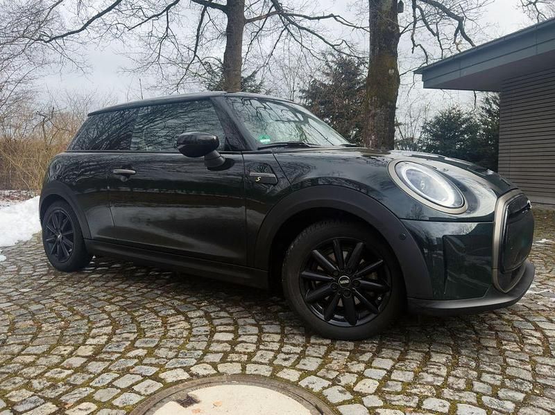 Gebraucht Mini Cooper SE Resolute Edition 135 kW (184 PS) 2022 Grün Kleinwagen