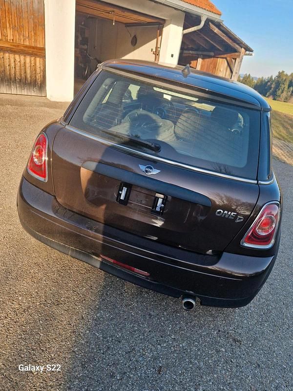 Gebraucht Mini ONE 90 PS (66 kW) 2012 Braun Kleinwagen