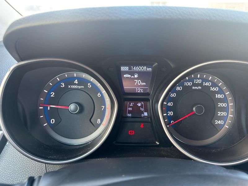 Gebraucht Hyundai i30 99 PS (72 kW) 2013 Schwarz Limousine