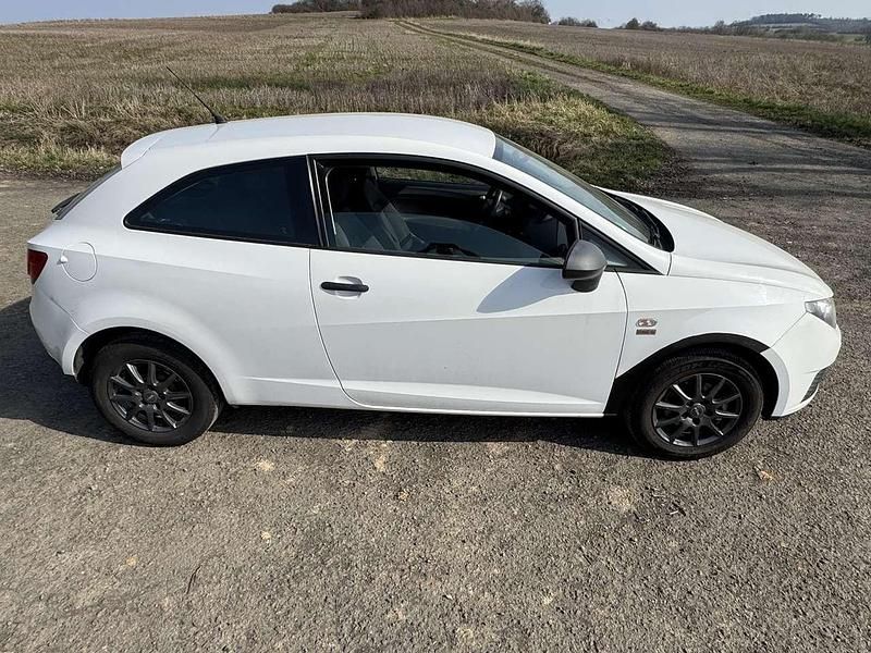 Gebraucht Seat Ibiza SC 60 PS (44 kW) 2011 Weiß Kleinwagen