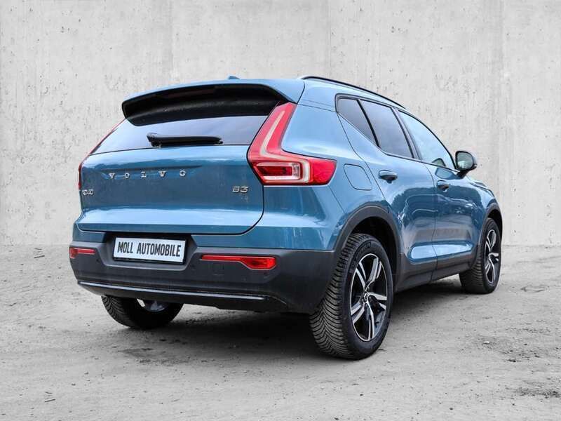 Gebraucht Volvo XC40 Plus 163 PS (119 kW) 2023 Blau SUV