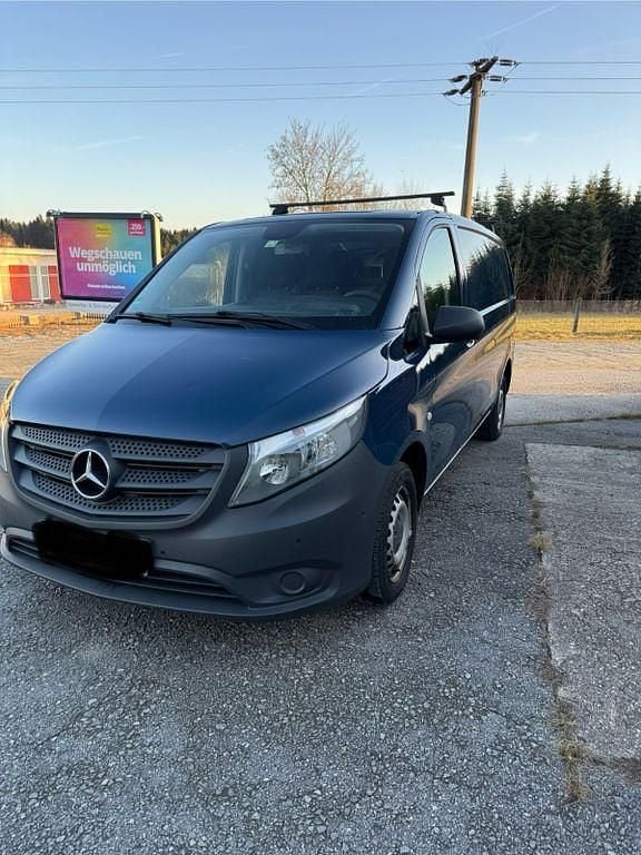 Gebraucht Mercedes Vito 114 PS (83 kW) 2016 Blau Van