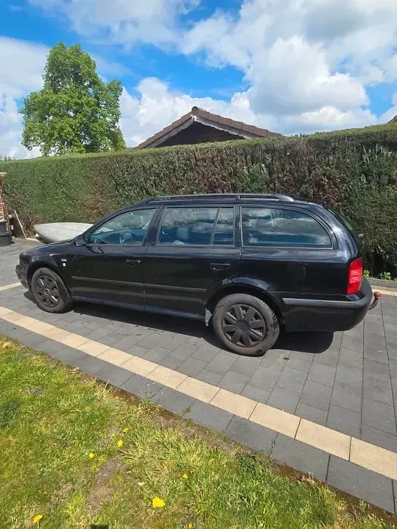 Gebraucht Skoda Octavia Ambiente 116 PS (85 kW) 2004 Grau Kombi