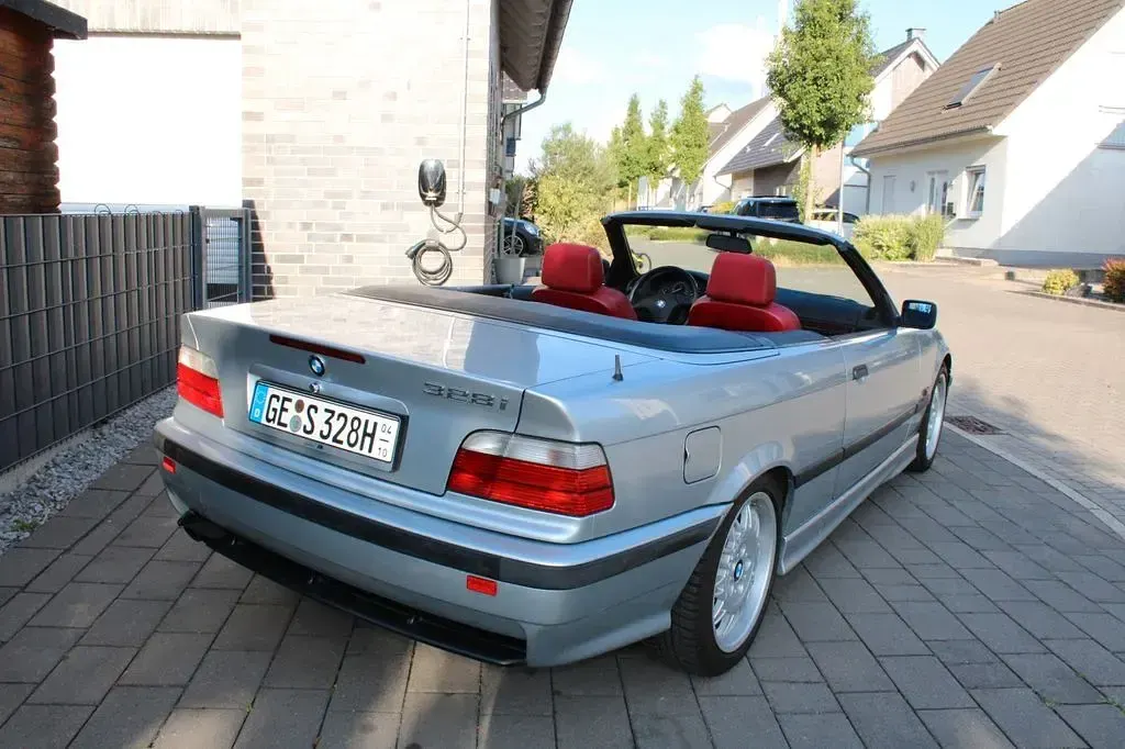 Gebraucht BMW 328 Cabriolet M Sport 193 PS (141 kW) 1995 Silber Cabrio
